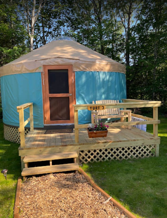 paddlers-inn-yurt-3-exterior.jpg